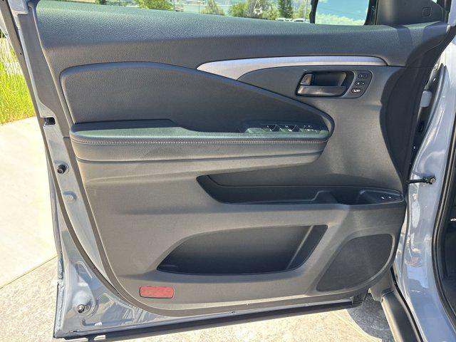 used 2022 Honda Passport car, priced at $28,496