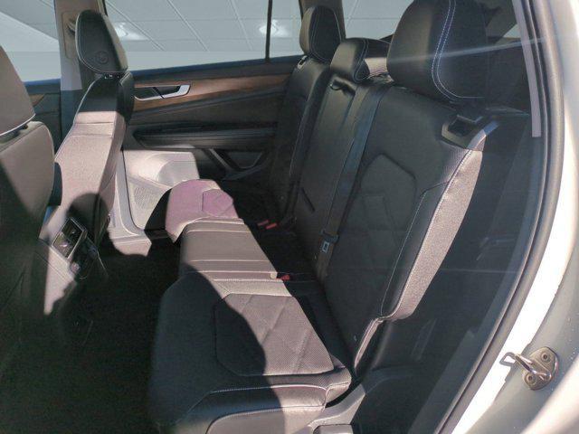 new 2025 Volkswagen Atlas car, priced at $39,881