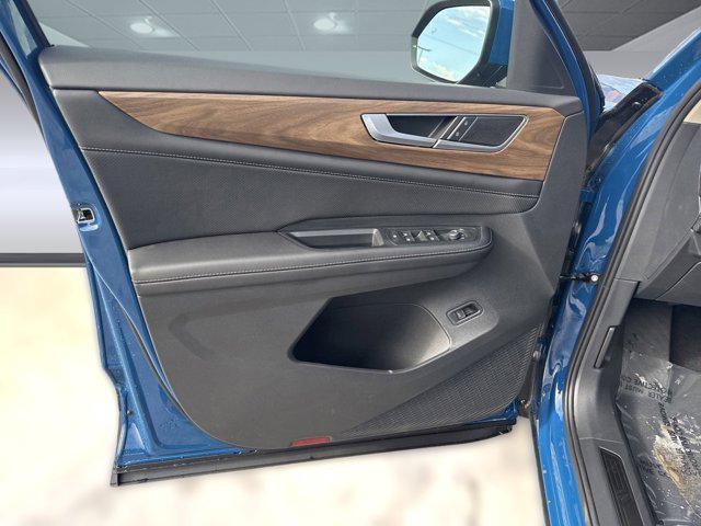 new 2025 Volkswagen Atlas car, priced at $43,073