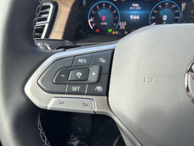 new 2025 Volkswagen Atlas car, priced at $43,073
