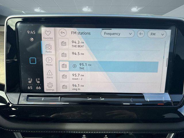 new 2025 Volkswagen Atlas car, priced at $43,073