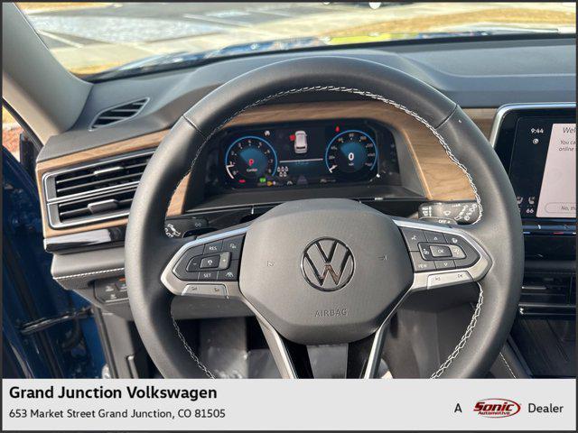 new 2025 Volkswagen Atlas car, priced at $45,111