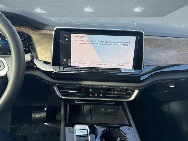 new 2025 Volkswagen Atlas car, priced at $43,073