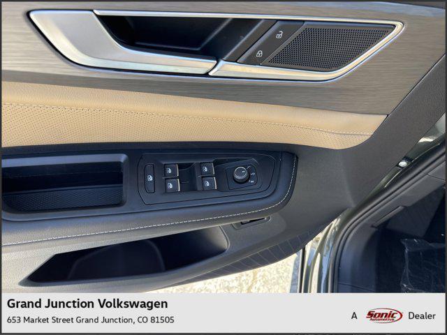 new 2025 Volkswagen Atlas Cross Sport car, priced at $45,911