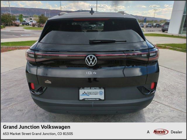 new 2024 Volkswagen ID.4 car, priced at $39,451