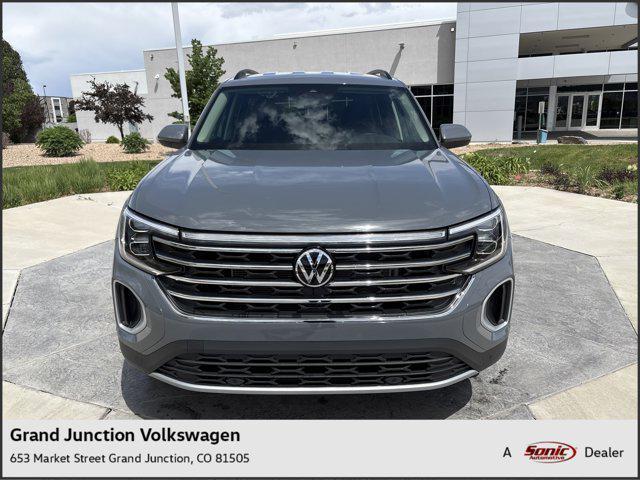 new 2025 Volkswagen Atlas car, priced at $45,151