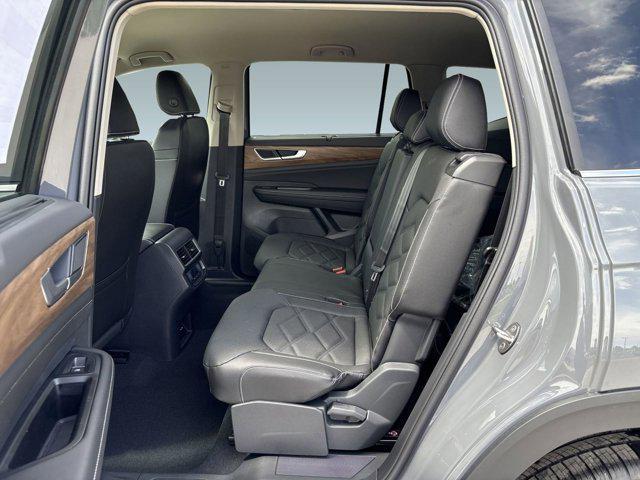 new 2025 Volkswagen Atlas car, priced at $42,733