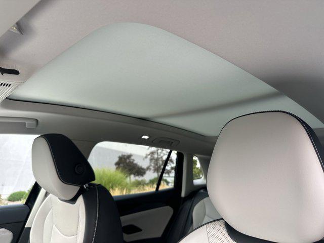 new 2025 Volkswagen Tiguan car, priced at $36,001