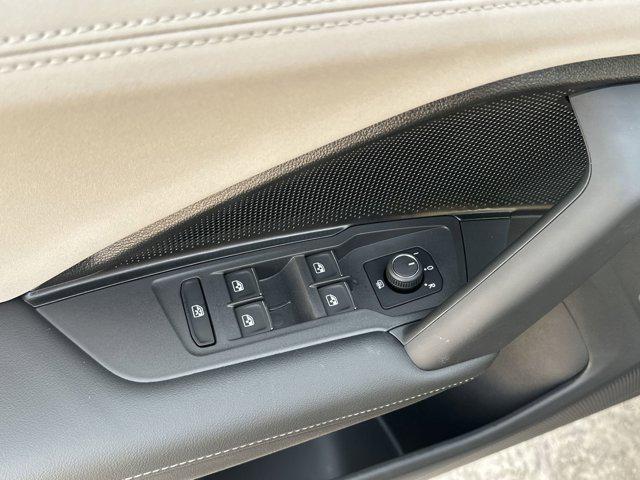 new 2025 Volkswagen Tiguan car, priced at $36,001