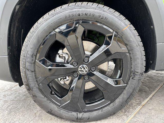 new 2025 Volkswagen Taos car, priced at $33,521