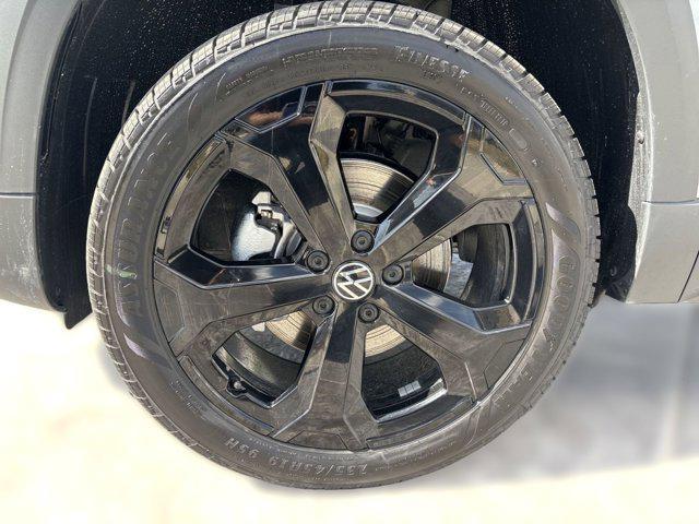 new 2025 Volkswagen Taos car, priced at $34,503
