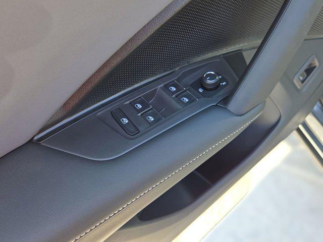 new 2025 Volkswagen Tiguan car, priced at $35,871