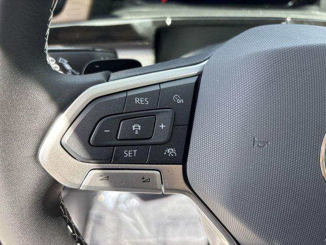 new 2025 Volkswagen Atlas car, priced at $44,722