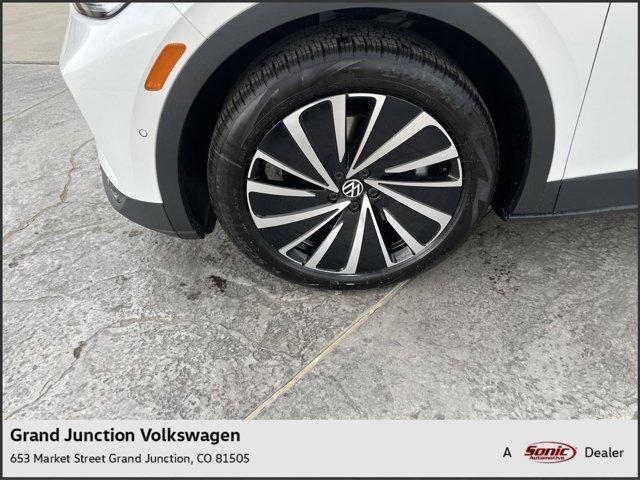 new 2024 Volkswagen ID.4 car, priced at $47,321