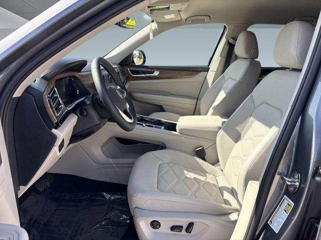 new 2025 Volkswagen Atlas car, priced at $43,522