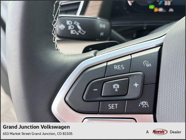 new 2025 Volkswagen Atlas car, priced at $45,211