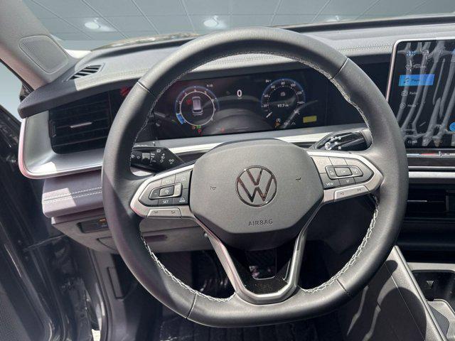 new 2025 Volkswagen Tiguan car, priced at $35,921