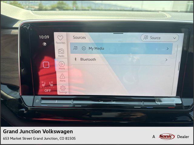 new 2025 Volkswagen Atlas car, priced at $42,240