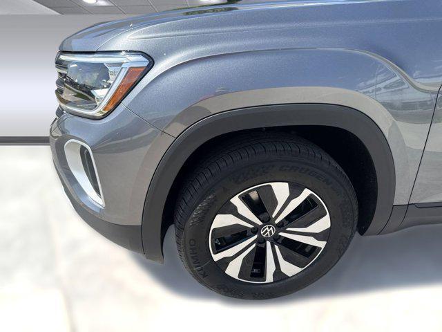 new 2025 Volkswagen Atlas car, priced at $42,240