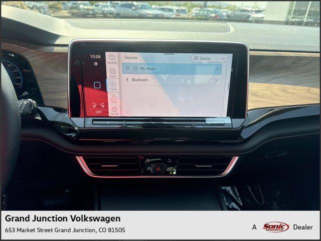 new 2025 Volkswagen Atlas car, priced at $42,240