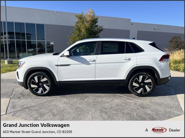 new 2024 Volkswagen Atlas Cross Sport car, priced at $43,711