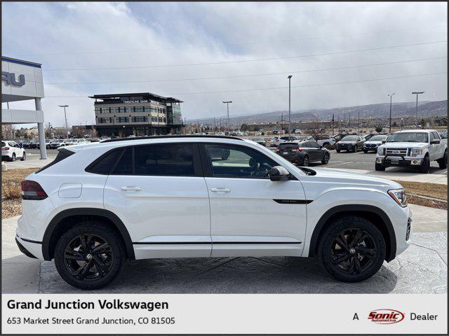 new 2025 Volkswagen Atlas Cross Sport car, priced at $50,751