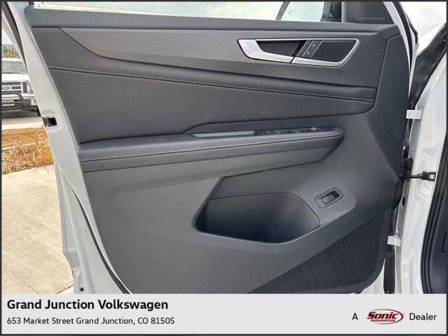 new 2025 Volkswagen Atlas Cross Sport car, priced at $50,751