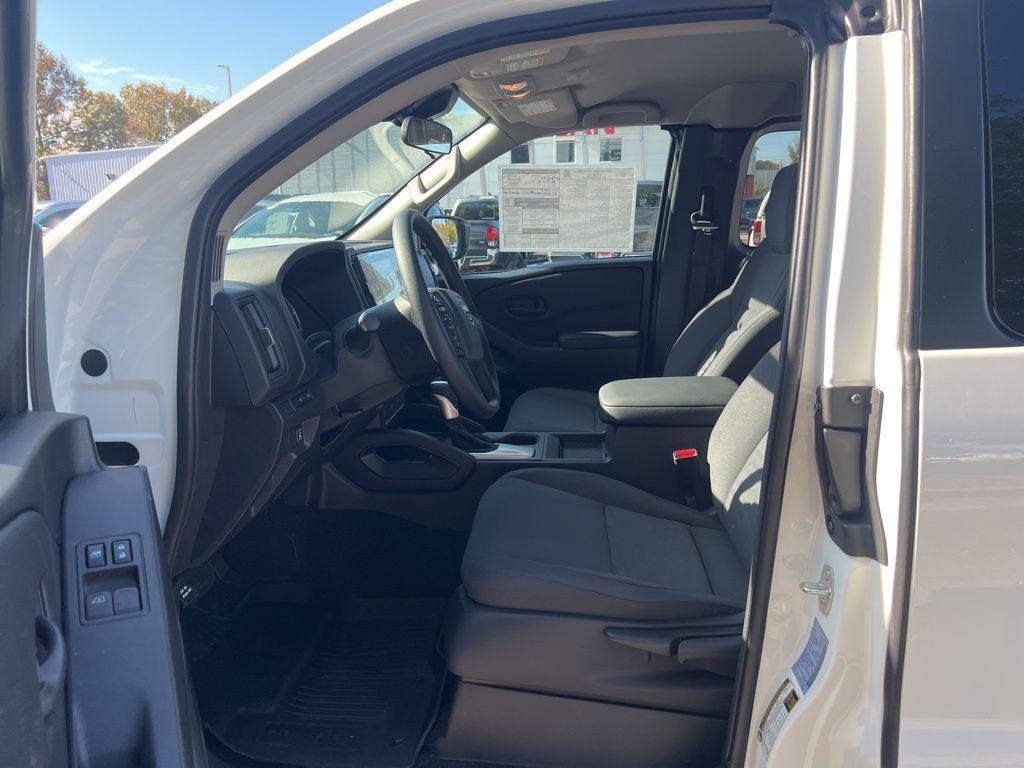 new 2025 Nissan Frontier car, priced at $30,326