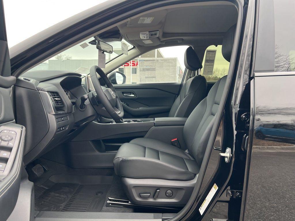 new 2025 Nissan Rogue car, priced at $33,255