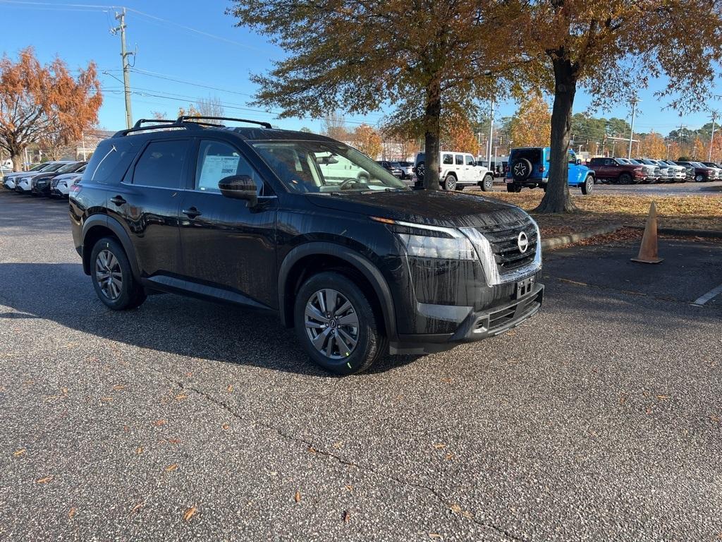 new 2025 Nissan Pathfinder car, priced at $40,910