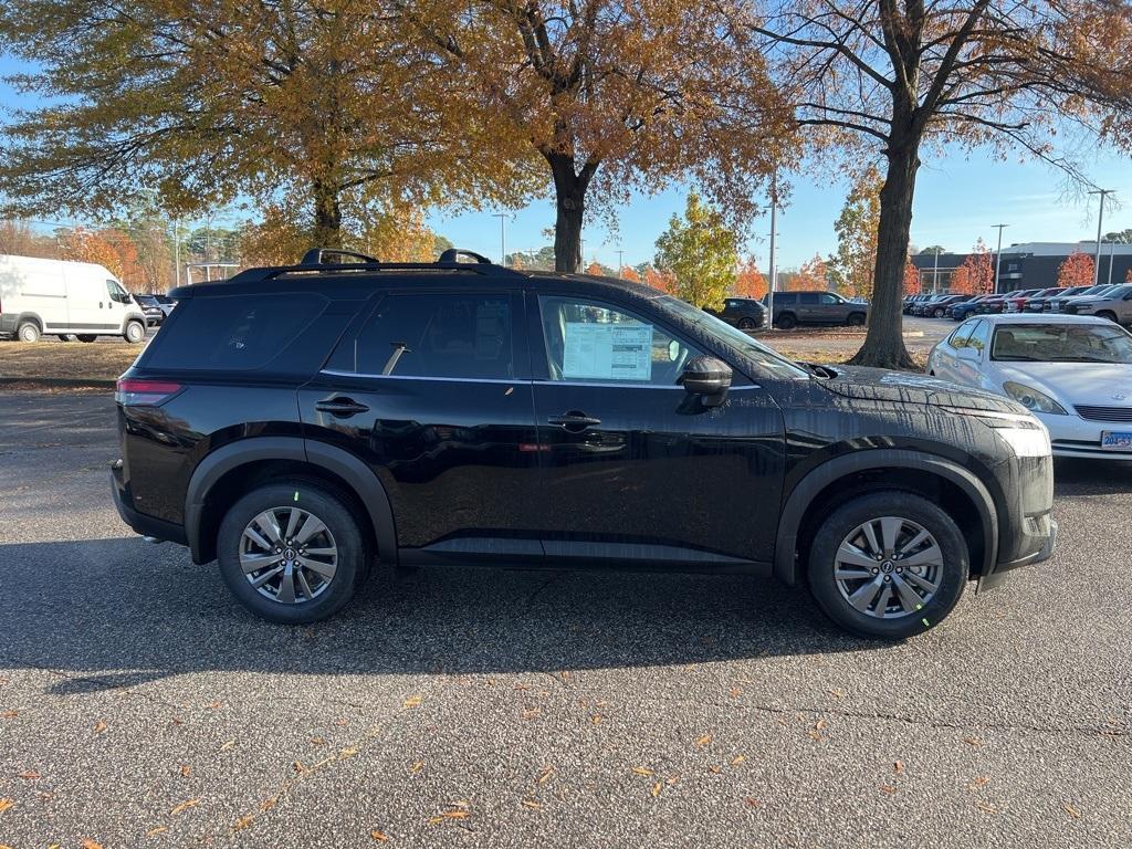 new 2025 Nissan Pathfinder car, priced at $40,910