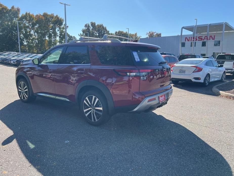 new 2024 Nissan Pathfinder car, priced at $50,871