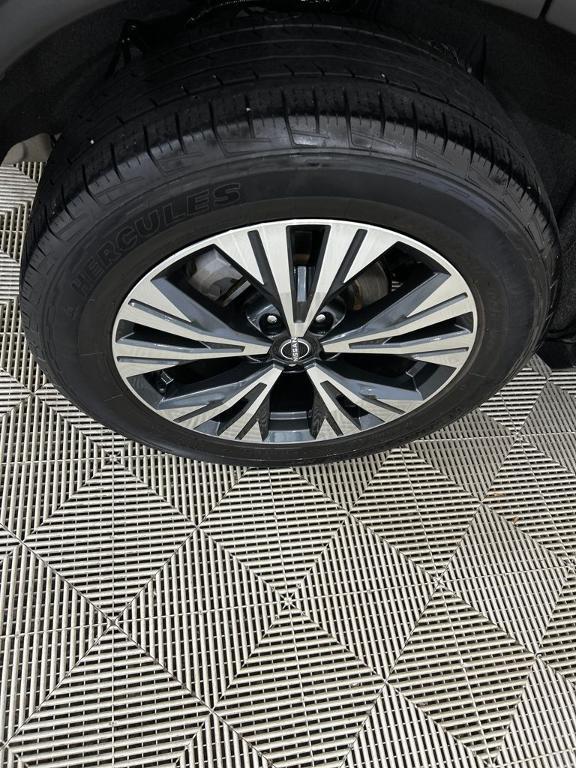 used 2023 Nissan Rogue car, priced at $18,995