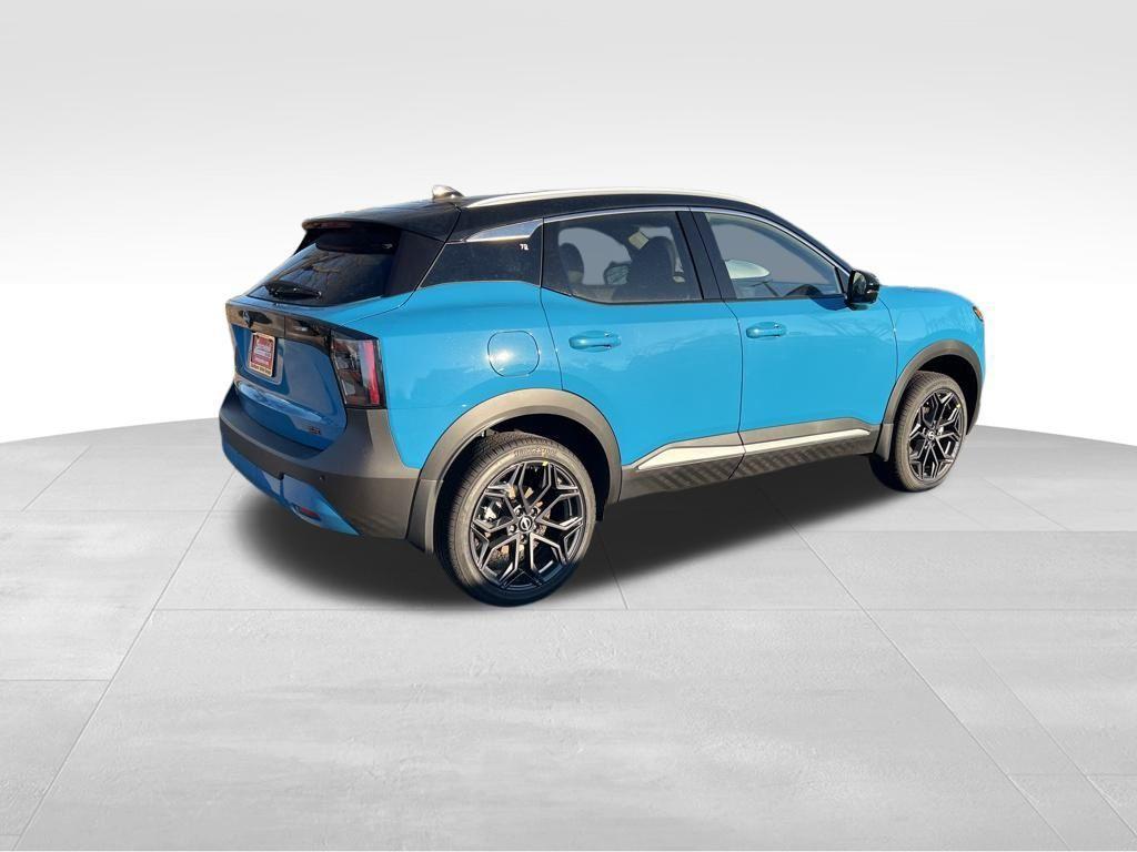 new 2025 Nissan Kicks car, priced at $29,017