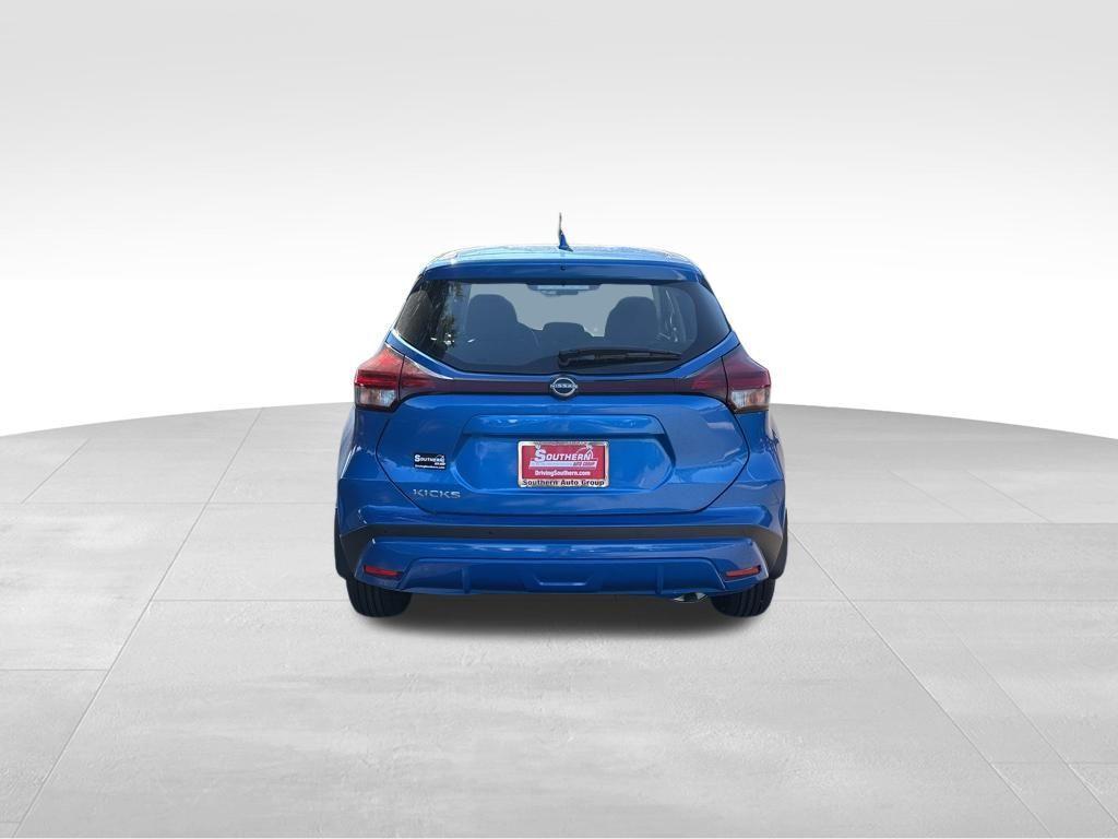 new 2025 Nissan Kicks Play car, priced at $20,847