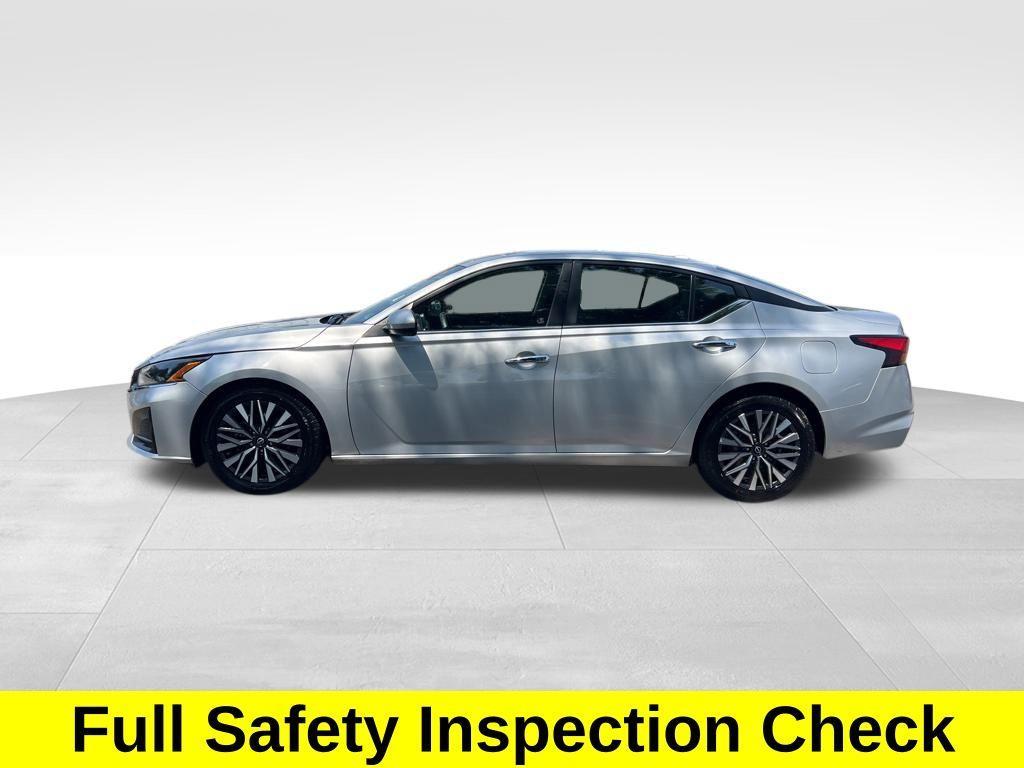 used 2023 Nissan Altima car, priced at $19,900