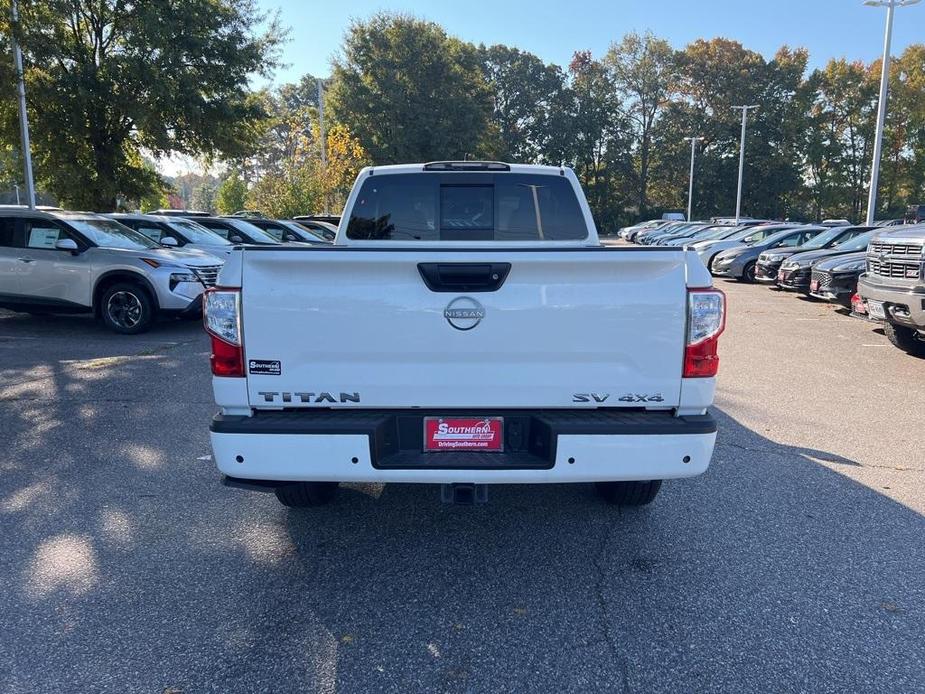 new 2024 Nissan Titan car, priced at $48,590