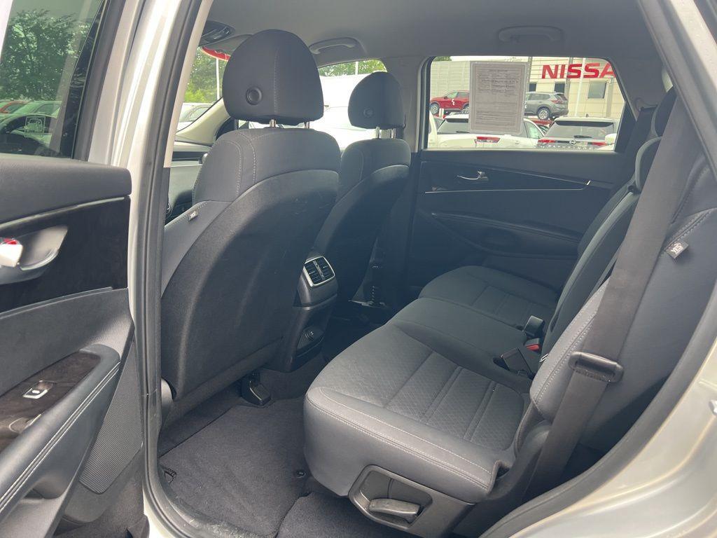 used 2018 Kia Sorento car, priced at $9,264