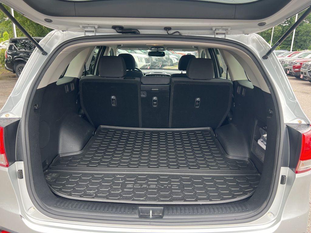used 2018 Kia Sorento car, priced at $9,264
