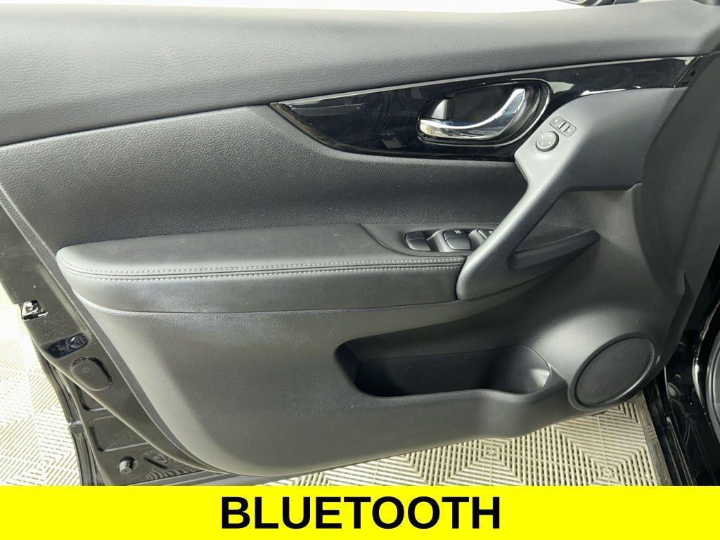 used 2022 Nissan Rogue Sport car, priced at $22,890