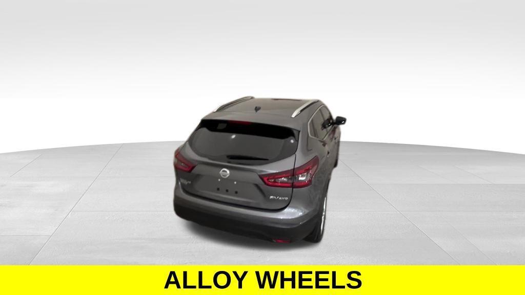 used 2020 Nissan Rogue Sport car, priced at $19,200