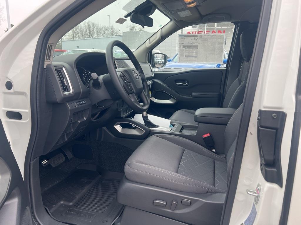 new 2025 Nissan Frontier car, priced at $32,306