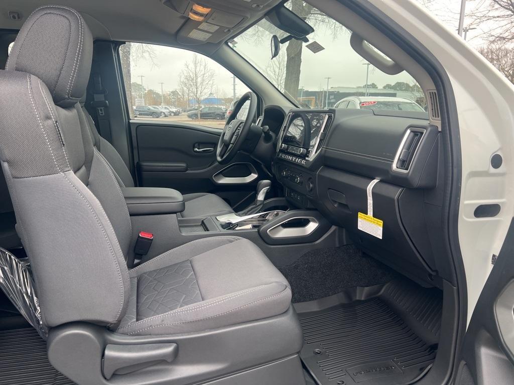 new 2025 Nissan Frontier car, priced at $32,306