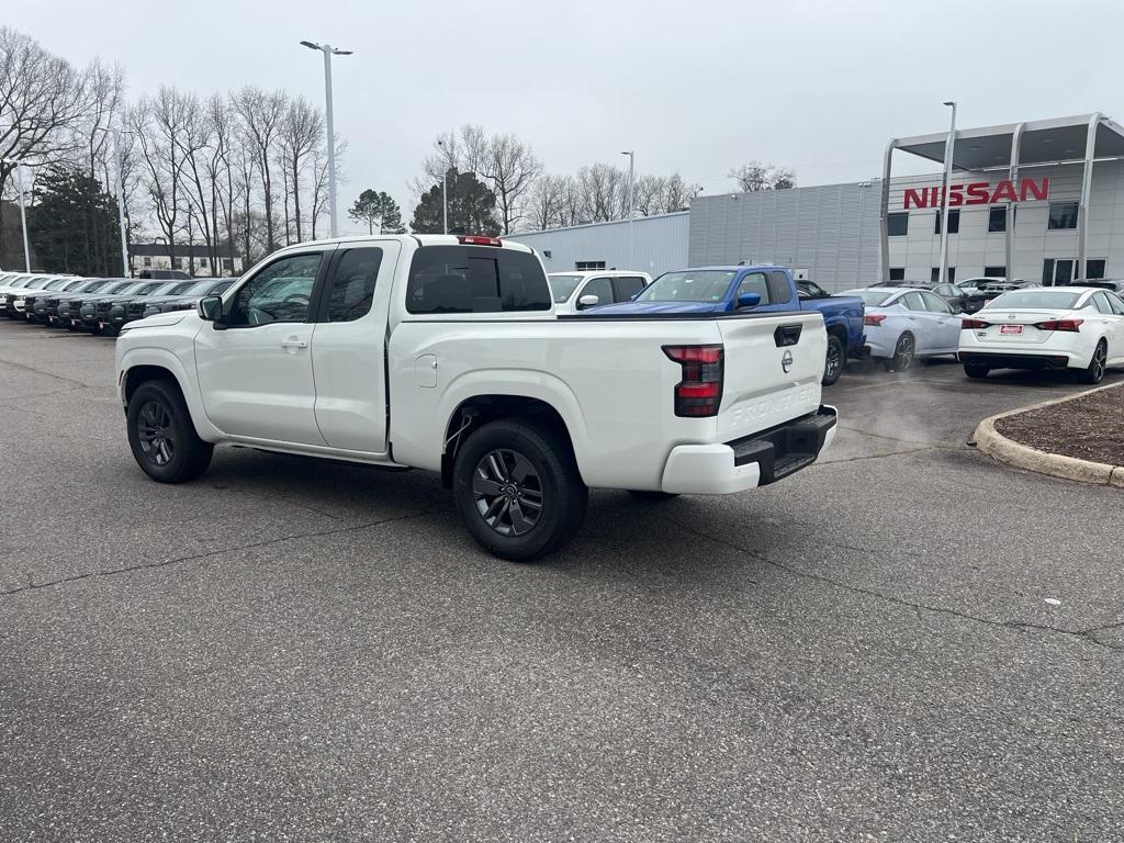 new 2025 Nissan Frontier car, priced at $32,306