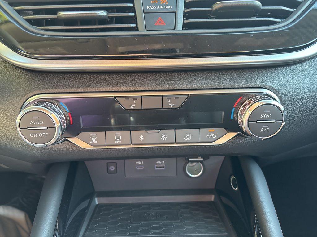 new 2025 Nissan Altima car, priced at $30,420