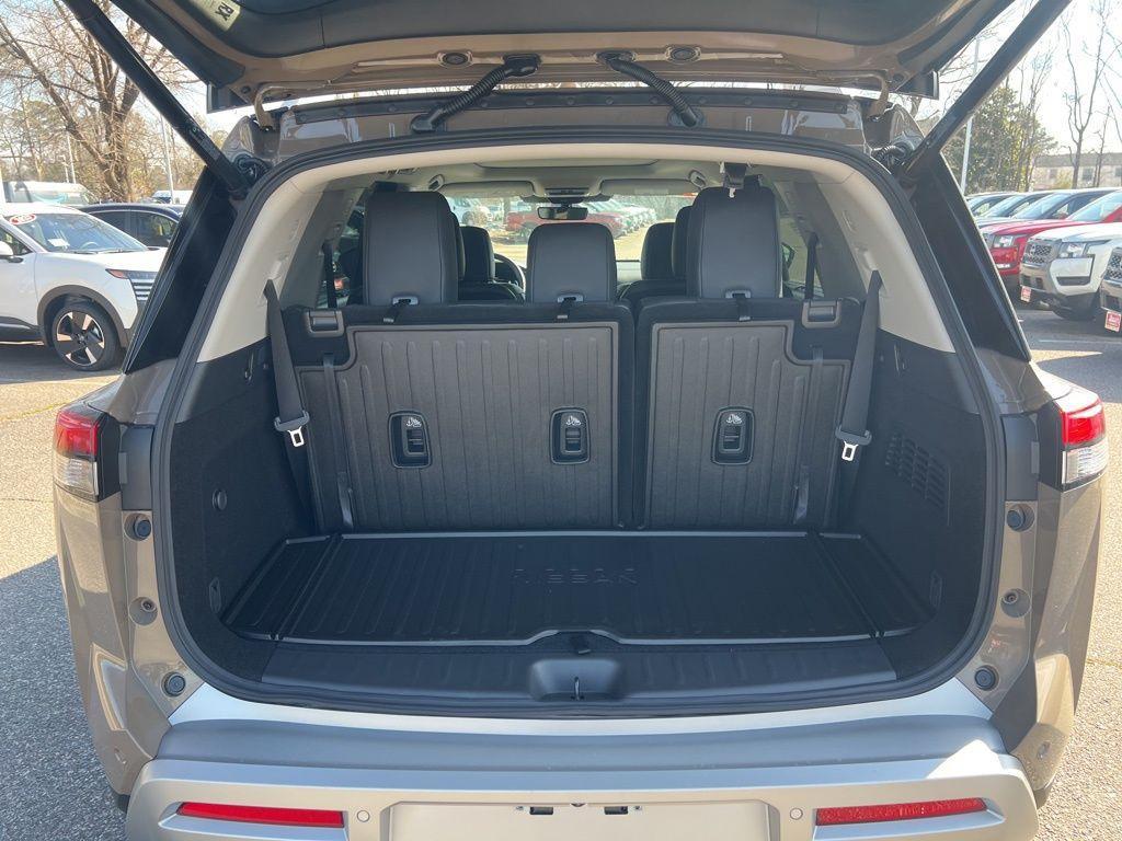 new 2025 Nissan Pathfinder car, priced at $48,705