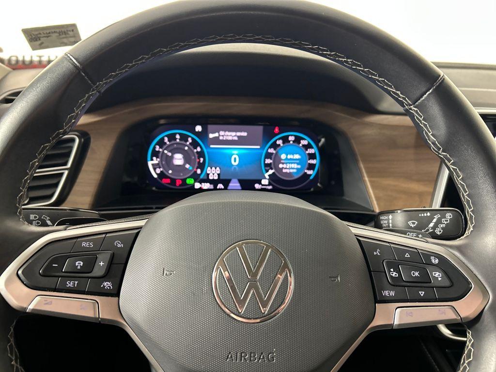 used 2024 Volkswagen Atlas car, priced at $27,800