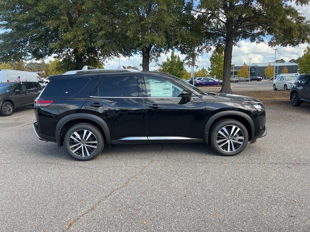 new 2025 Nissan Pathfinder car, priced at $54,605