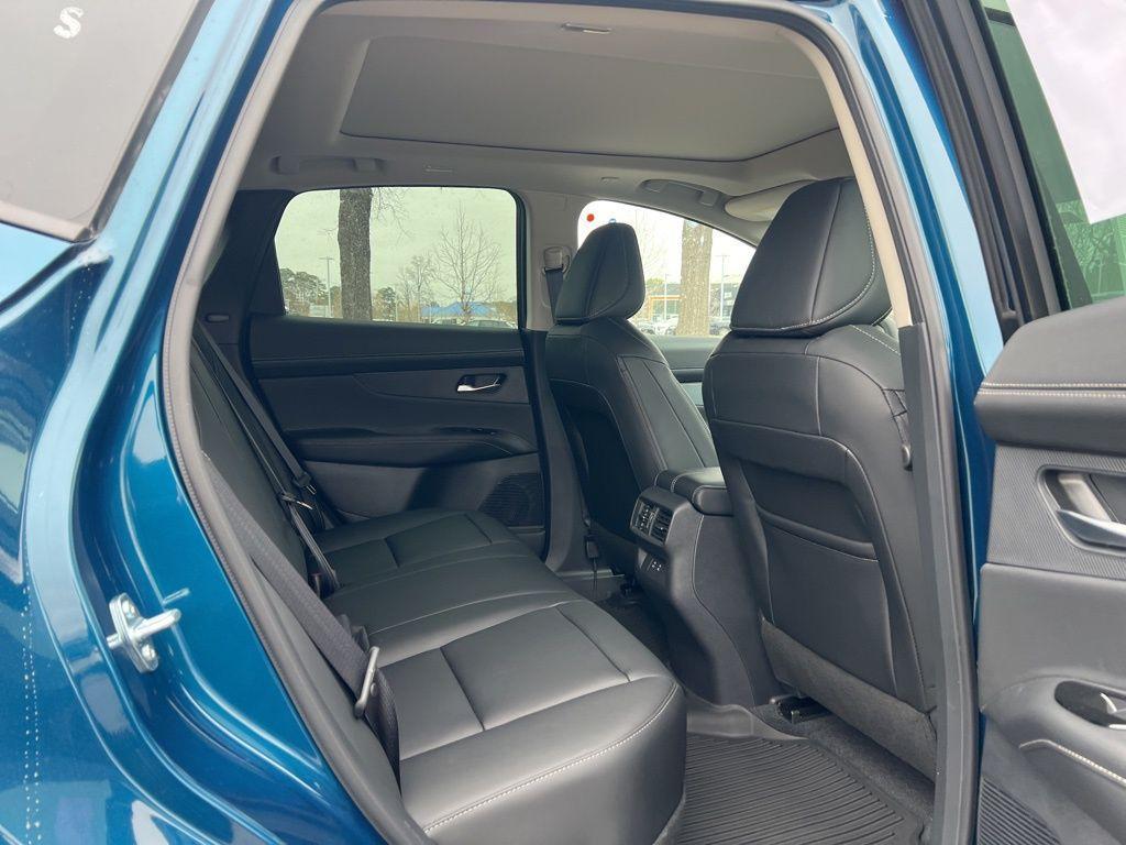 new 2025 Nissan Murano car, priced at $46,246