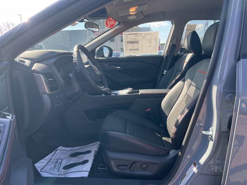 new 2025 Nissan Rogue car, priced at $33,434